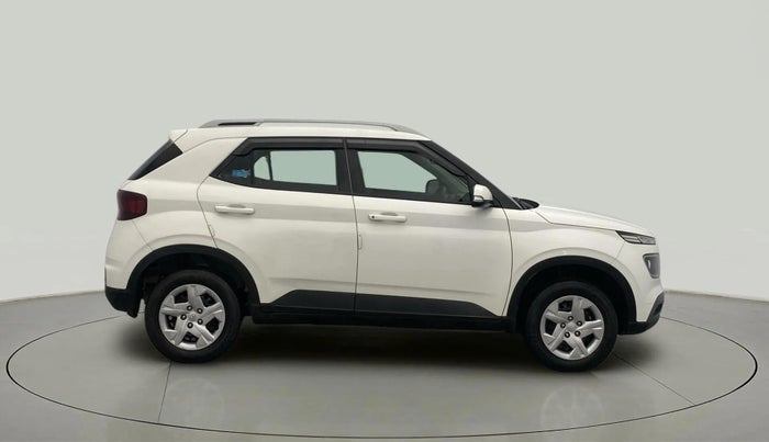 2022 Hyundai VENUE S+ 1.2, Petrol, Manual, 41,463 km, Right Side View