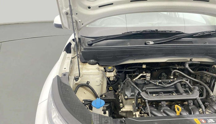 2022 Hyundai VENUE S+ 1.2, Petrol, Manual, 41,463 km, Engine View - Right