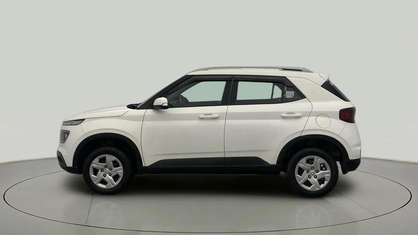 2022 Hyundai VENUE S+ 1.2, Petrol, Manual, 41,463 km, Left Side