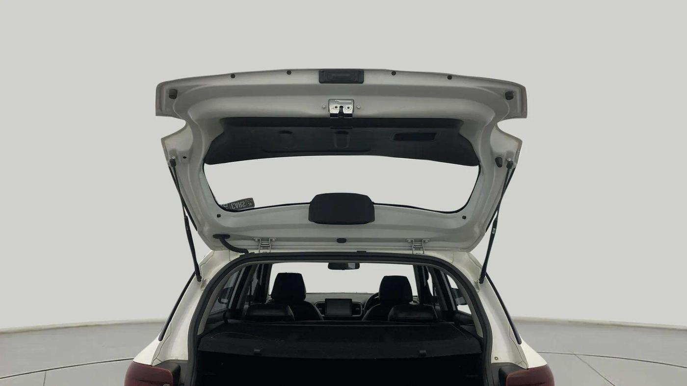 2022 Hyundai VENUE S+ 1.2, Petrol, Manual, 41,463 km, Boot Door Open