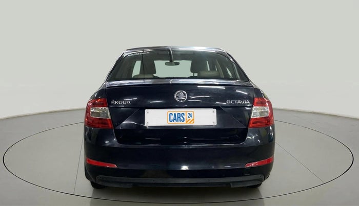 2017 Skoda Octavia AMBITION PLUS AT 1.8 TSI, Petrol, Automatic, 56,673 km, Back/Rear