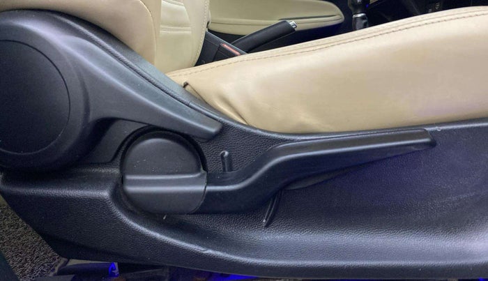 2021 Honda City 1.5L I-VTEC ZX, Petrol, Manual, 27,046 km, Driver Side Adjustment Panel
