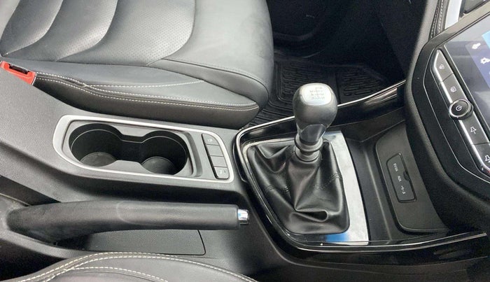 2020 MG HECTOR SMART HYBRID 1.5 PETROL, Petrol, Manual, 45,588 km, Gear Lever