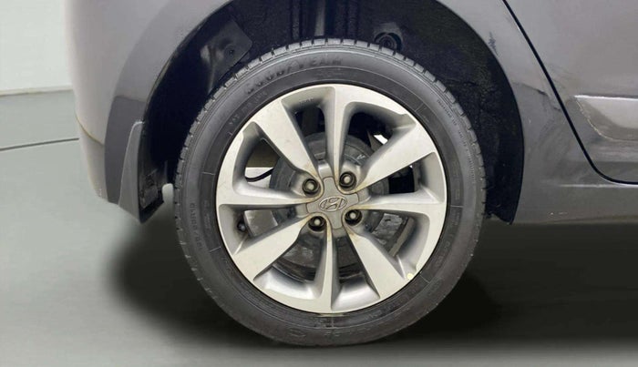 2016 Hyundai Elite i20 ASTA 1.2 (O), Petrol, Manual, 35,356 km, Right Rear Wheel