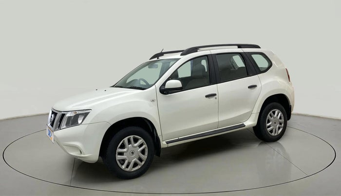 2014 Nissan Terrano XE (D), Diesel, Manual, 63,928 km, Left Front Diagonal