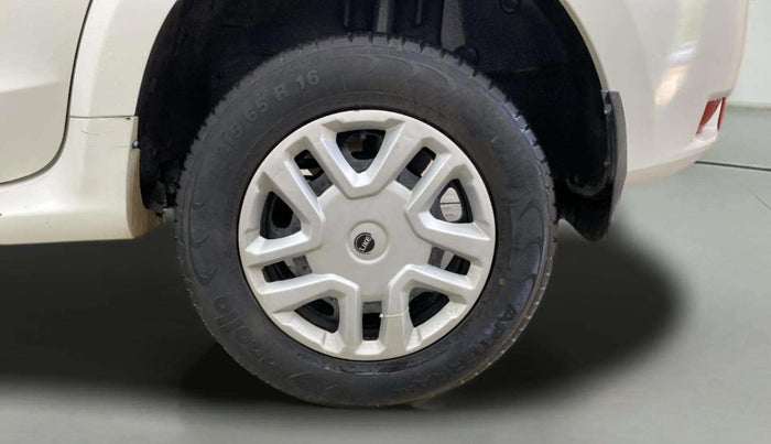 2014 Nissan Terrano XE (D), Diesel, Manual, 63,928 km, Left Rear Wheel