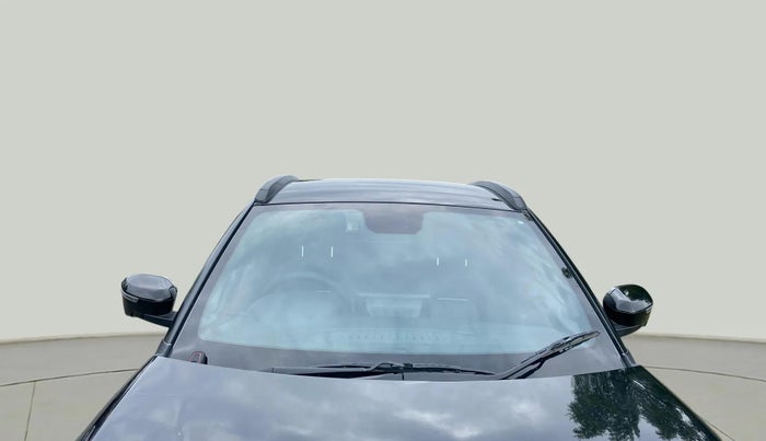 2024 Tata NEXON Creative Plus 1.5 Revotorq 6AMT Dark Edition, Diesel, Automatic, 33,022 km, Front Windshield