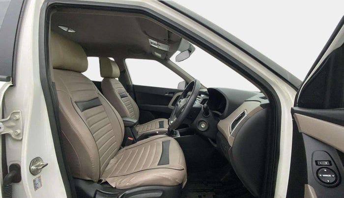 2017 Hyundai Creta S 1.4 DIESEL, Diesel, Manual, 1,20,644 km, Right Side Front Door Cabin