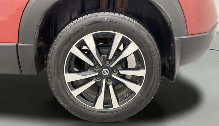 2019 Nissan Kicks XV PREMIUM O DUAL TONE DIESEL, Diesel, Manual, 51,980 km, Left Rear Wheel