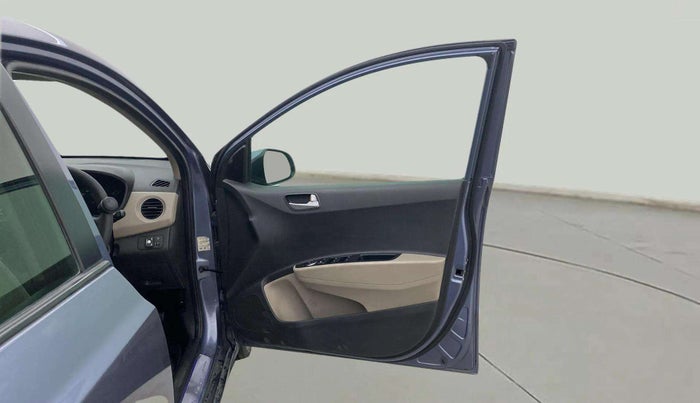 2014 Hyundai Xcent S 1.2, CNG, Manual, 75,627 km, RHS Front Door