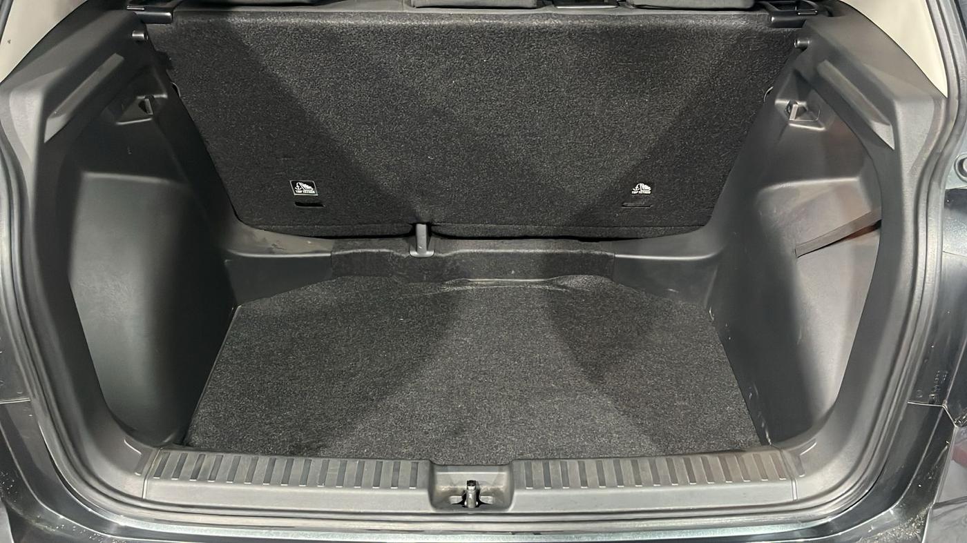 2024 Volkswagen TAIGUN COMFORTLINE 1.0 TSI MT, Petrol, Manual, 7,128 km, Boot Inside
