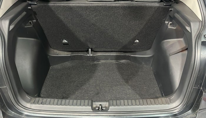 2024 Volkswagen TAIGUN COMFORTLINE 1.0 TSI MT, Petrol, Manual, 7,117 km, Boot Inside