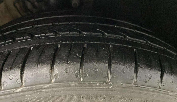 2021 Skoda Rapid STYLE AT TSI, Petrol, Automatic, 27,996 km, Right Front Tyre Tread