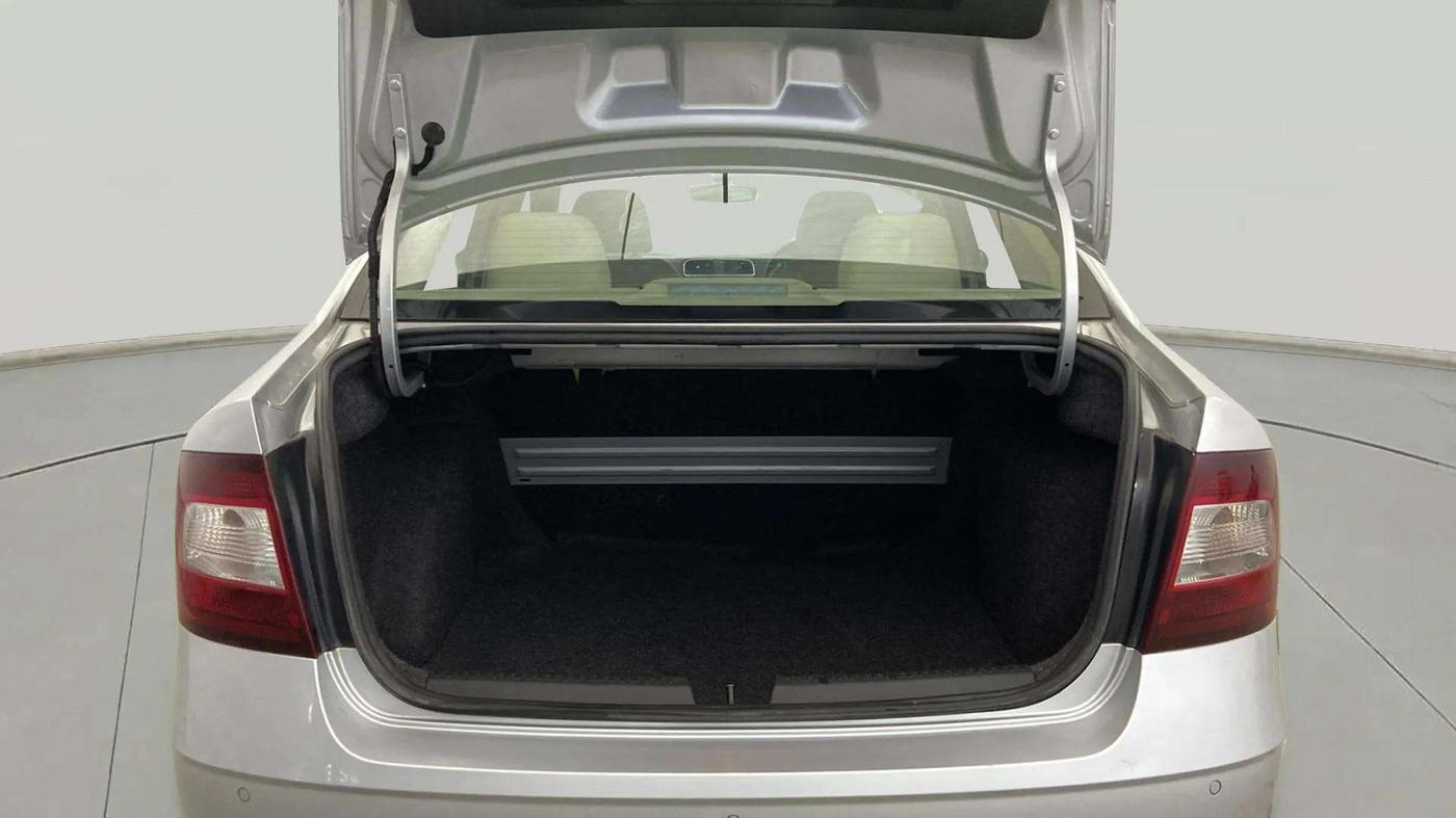 2021 Skoda Rapid STYLE AT TSI, Petrol, Automatic, 28,581 km, Boot Inside