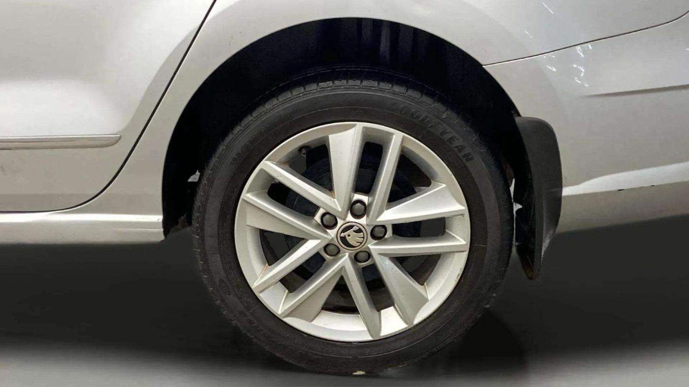 2021 Skoda Rapid STYLE AT TSI, Petrol, Automatic, 28,581 km, Left Rear Wheel