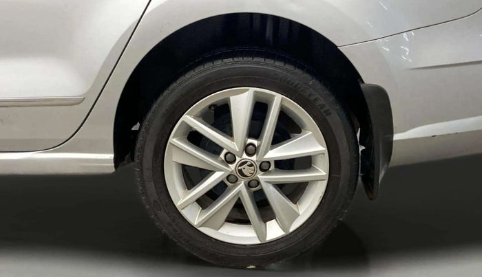 2021 Skoda Rapid STYLE AT TSI, Petrol, Automatic, 27,996 km, Left Rear Wheel