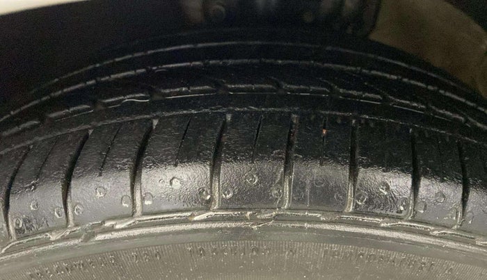 2021 Skoda Rapid STYLE AT TSI, Petrol, Automatic, 27,996 km, Left Front Tyre Tread