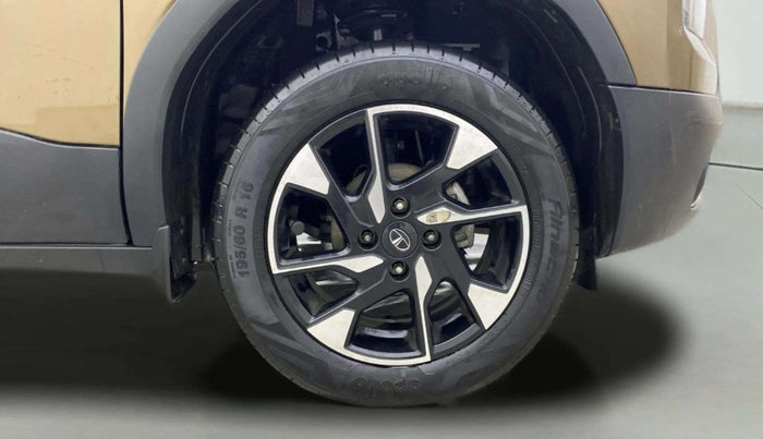 2023 Tata PUNCH CREATIVE  AMT, Petrol, Automatic, 6,285 km, Right Front Wheel