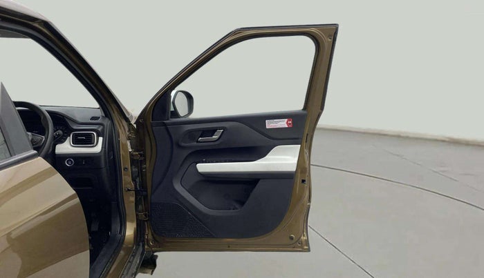 2023 Tata PUNCH CREATIVE  AMT, Petrol, Automatic, 6,285 km, RHS Front Door