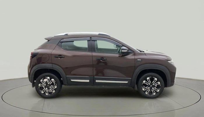2022 Renault Kiger RXZ AMT, Petrol, Automatic, 30,207 km, Right Side View