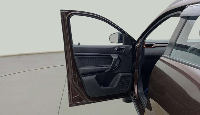 2022 Renault Kiger RXZ AMT, Petrol, Automatic, 30,207 km, LHS Front Door