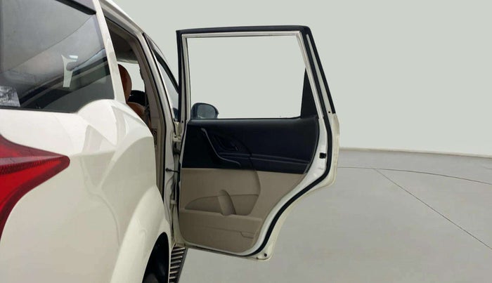 2017 Mahindra XUV500 W4, Diesel, Manual, 51,287 km, RHS Rear Door