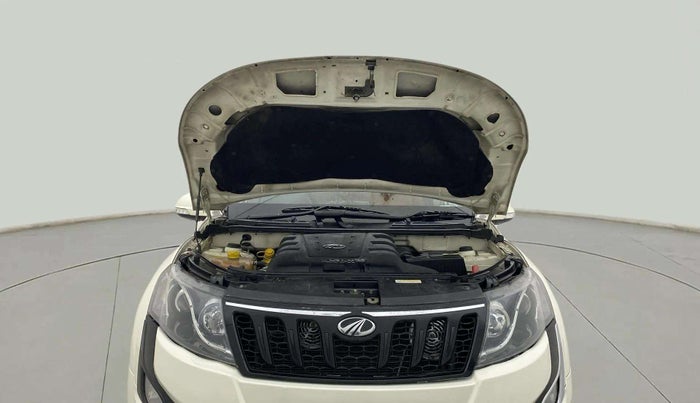 2017 Mahindra XUV500 W4, Diesel, Manual, 51,287 km, Open Bonet