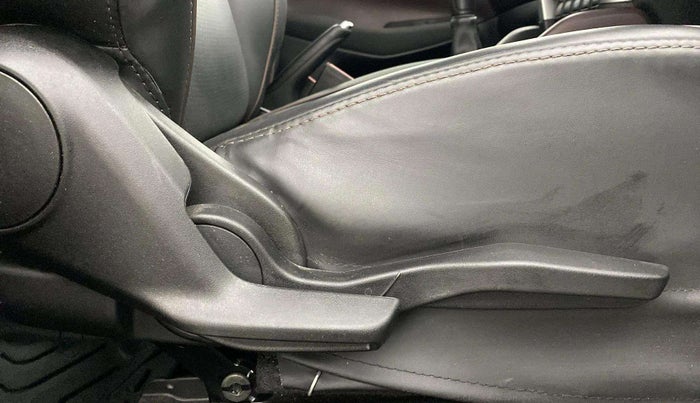 2024 Maruti Grand Vitara SIGMA SMART HYBRID, Petrol, Manual, 6,650 km, Driver Side Adjustment Panel