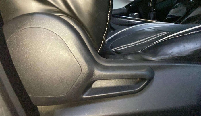 2023 Tata NEXON PURE 1.2 PETROL, CNG, Manual, 20,372 km, Driver Side Adjustment Panel