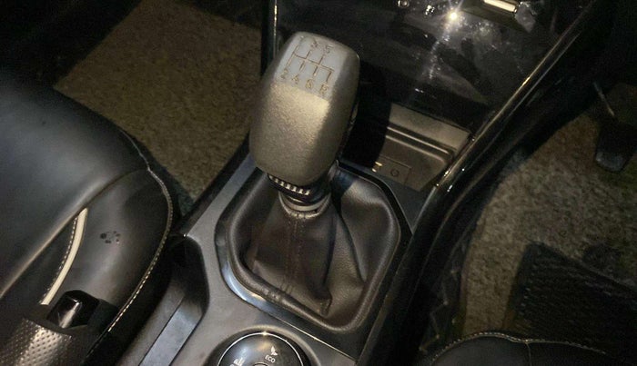 2023 Tata NEXON PURE 1.2 PETROL, CNG, Manual, 20,372 km, Gear lever - Boot cover slightly torn