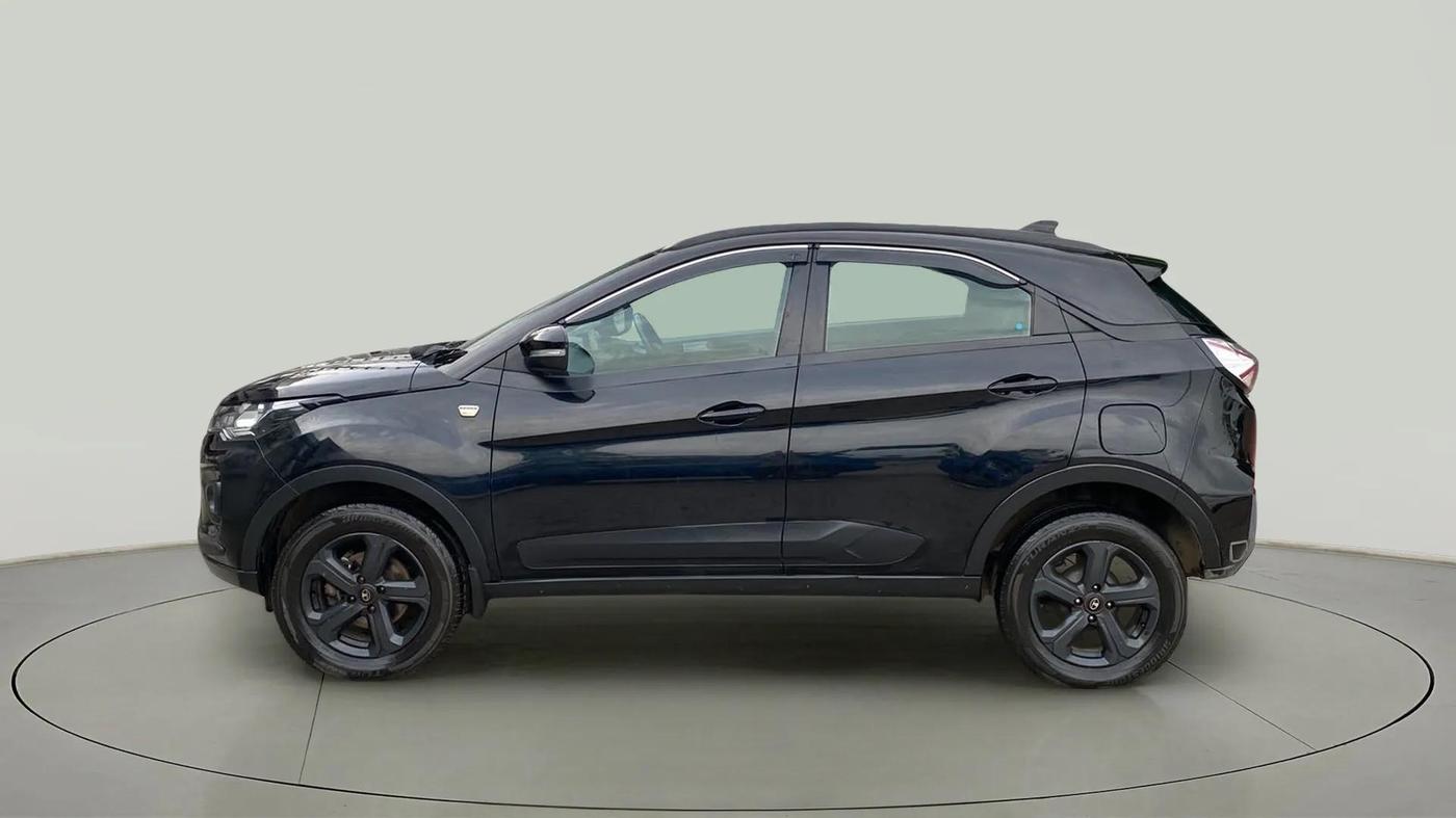 2022 Tata NEXON XZA PLUS DIESEL DARK EDITION, Diesel, Automatic, 31,760 km, Left Side