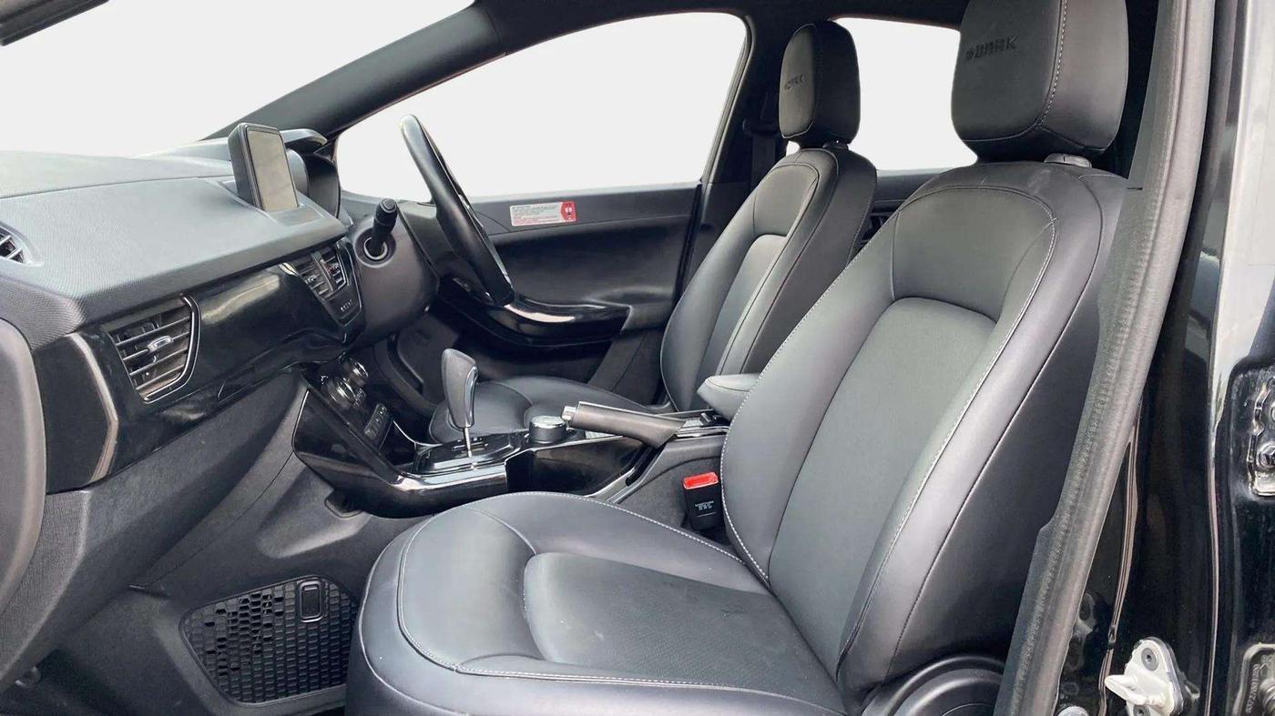 2022 Tata NEXON XZA PLUS DIESEL DARK EDITION, Diesel, Automatic, 31,760 km, Right Side Front Door Cabin