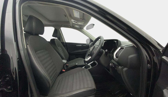 2023 KIA SONET HTK PLUS 1.0 IMT, Petrol, Manual, 39,390 km, Right Side Front Door Cabin