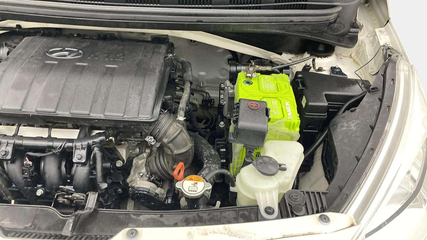 2016 Hyundai Grand i10 MAGNA AT 1.2 KAPPA VTVT, Petrol, Automatic, 45,828 km, Engine View - Left