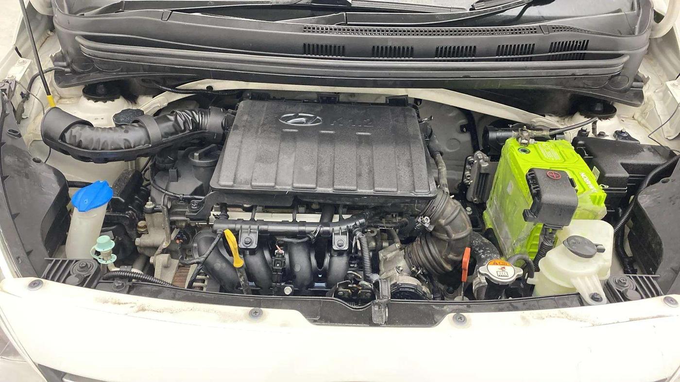 2016 Hyundai Grand i10 MAGNA AT 1.2 KAPPA VTVT, Petrol, Automatic, 45,828 km, Engine View