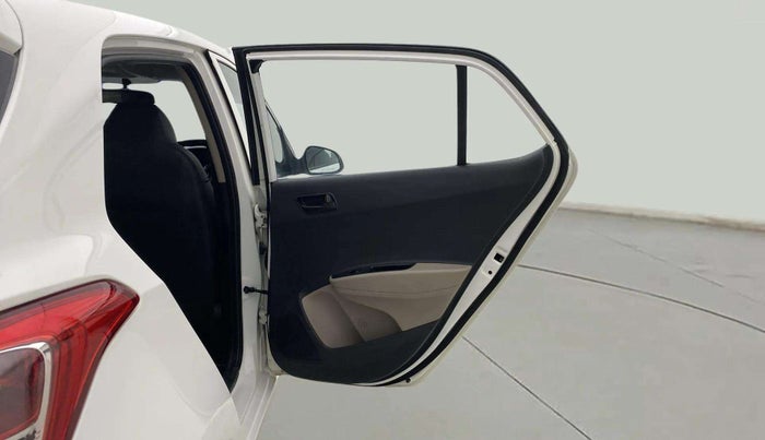 2016 Hyundai Grand i10 MAGNA AT 1.2 KAPPA VTVT, Petrol, Automatic, 45,828 km, RHS Rear Door