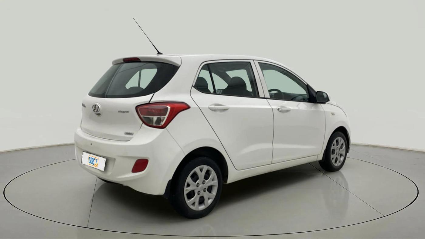 2016 Hyundai Grand i10 MAGNA AT 1.2 KAPPA VTVT, Petrol, Automatic, 45,828 km, Right Back Diagonal