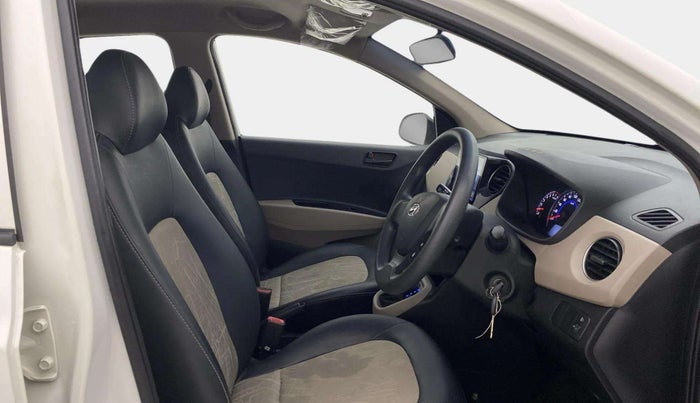 2016 Hyundai Grand i10 MAGNA AT 1.2 KAPPA VTVT, Petrol, Automatic, 45,828 km, Right Side Front Door Cabin