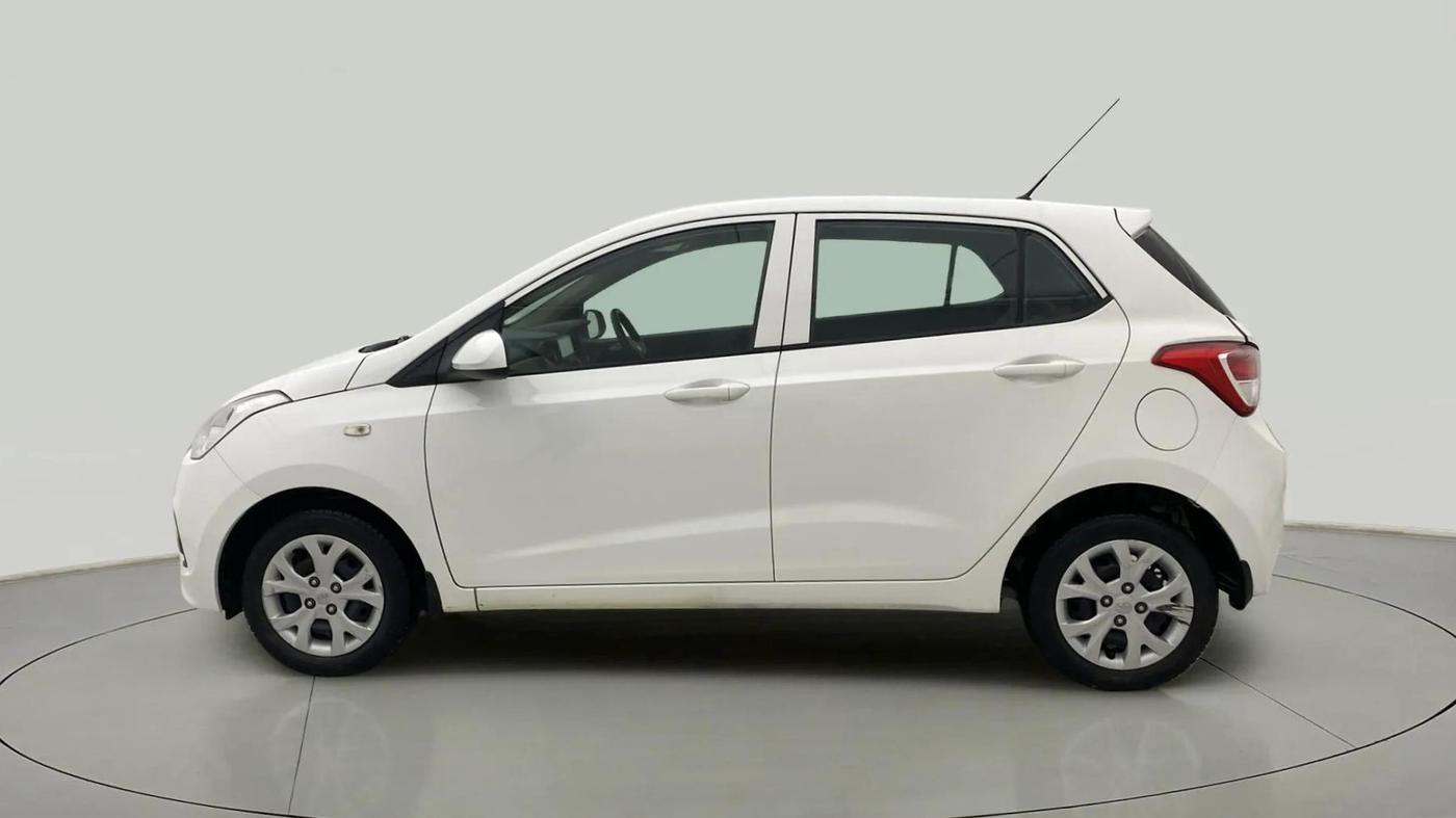 2016 Hyundai Grand i10 MAGNA AT 1.2 KAPPA VTVT, Petrol, Automatic, 45,828 km, Left Side