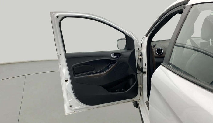 2018 Ford FREESTYLE TITANIUM 1.2 PETROL, Petrol, Manual, 40,849 km, LHS Front Door