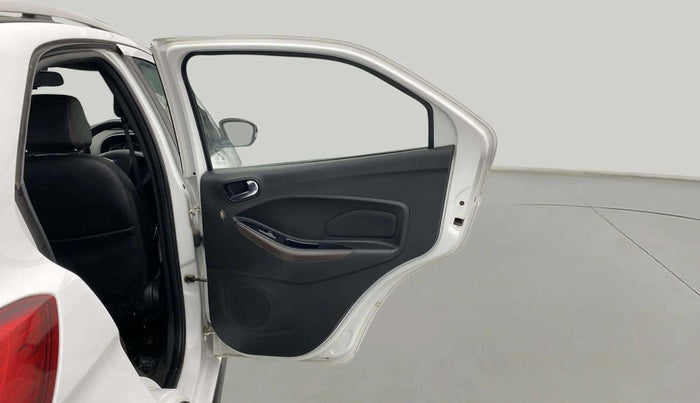 2018 Ford FREESTYLE TITANIUM 1.2 PETROL, Petrol, Manual, 40,849 km, RHS Rear Door