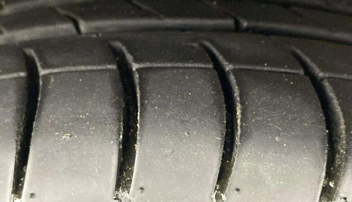 2018 Ford FREESTYLE TITANIUM 1.2 PETROL, Petrol, Manual, 40,849 km, Left Front Tyre Tread