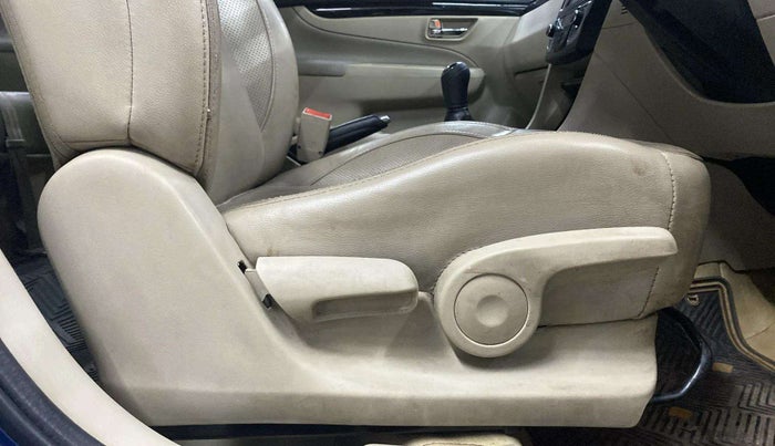 2017 Maruti Ciaz ALPHA 1.4 PETROL, Petrol, Manual, 95,334 km, Driver Side Adjustment Panel