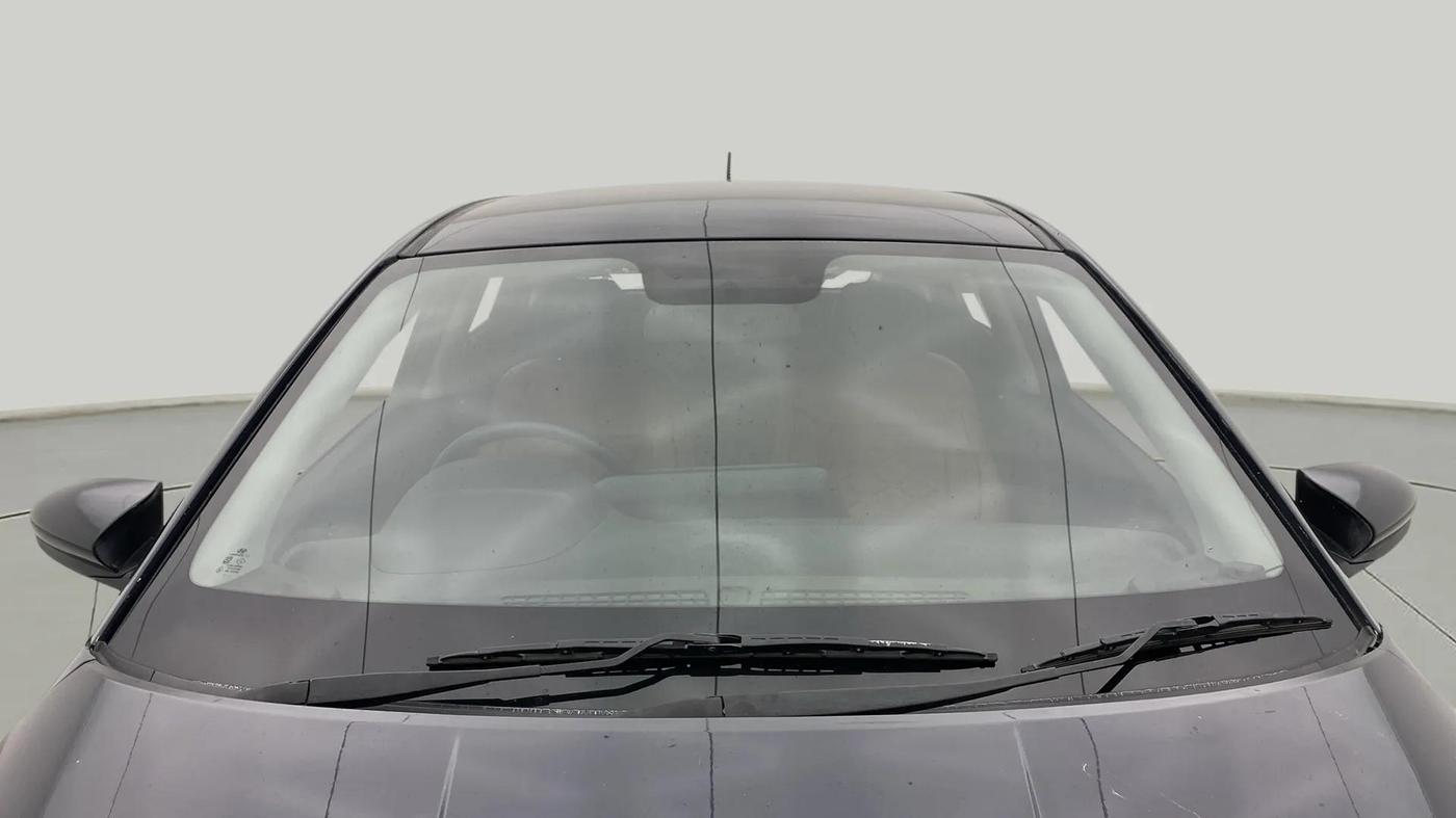 2023 Hyundai NEW I20 MAGNA 1.2 MT, Petrol, Manual, 11,635 km, Front Windshield