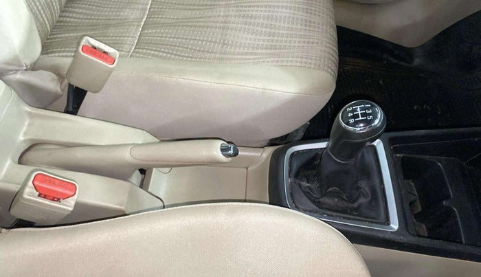 2021 Maruti Dzire VXI, Petrol, Manual, 71,713 km, Gear Lever