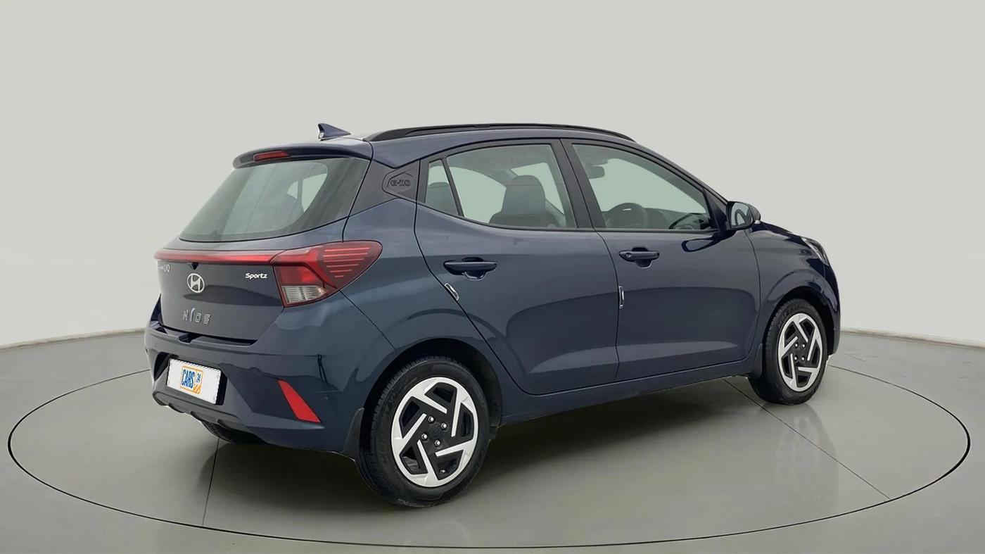 2023 Hyundai GRAND I10 NIOS SPORTZ 1.2 KAPPA VTVT, Petrol, Manual, 5,514 km, Right Back Diagonal