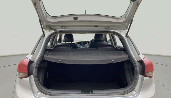 2019 Hyundai Elite i20 SPORTZ PLUS  1.2 CVT, Petrol, Automatic, 69,799 km, Boot Inside