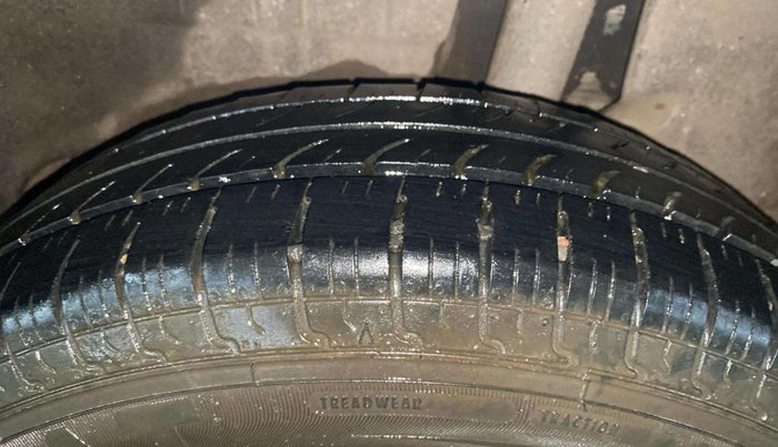 2019 Hyundai Elite i20 SPORTZ PLUS  1.2 CVT, Petrol, Automatic, 69,799 km, Left Rear Tyre Tread