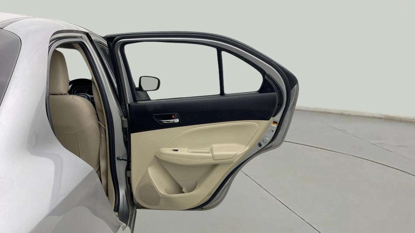 2021 Maruti Dzire ZXI AMT, Petrol, Automatic, 1,24,064 km, RHS Rear Door
