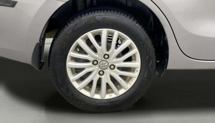 2021 Maruti Dzire ZXI AMT, Petrol, Automatic, 1,23,987 km, Right Rear Wheel